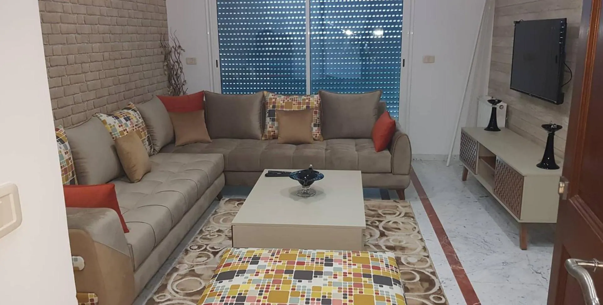 Superb & Modern Apartment At Berges Lac 2 Close To Tunisia Mall